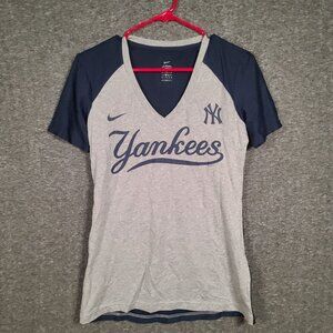 Nike Women's M New York Yankees V Neck Shirt Gray Blue Short Sleeve Shirt